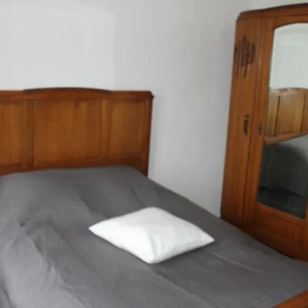 Chez Claudine بيت للعطل *